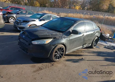 2015 Ford Focus S from USA, damaged, VIN 1FADP3E22FL358349